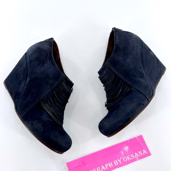 COCLICO SHOES Navy Blue SUEDE FRINGE WEDGE BOOTIES size 38.5 US 8 - Picture 8 of 16